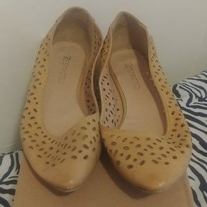 Tan Flats